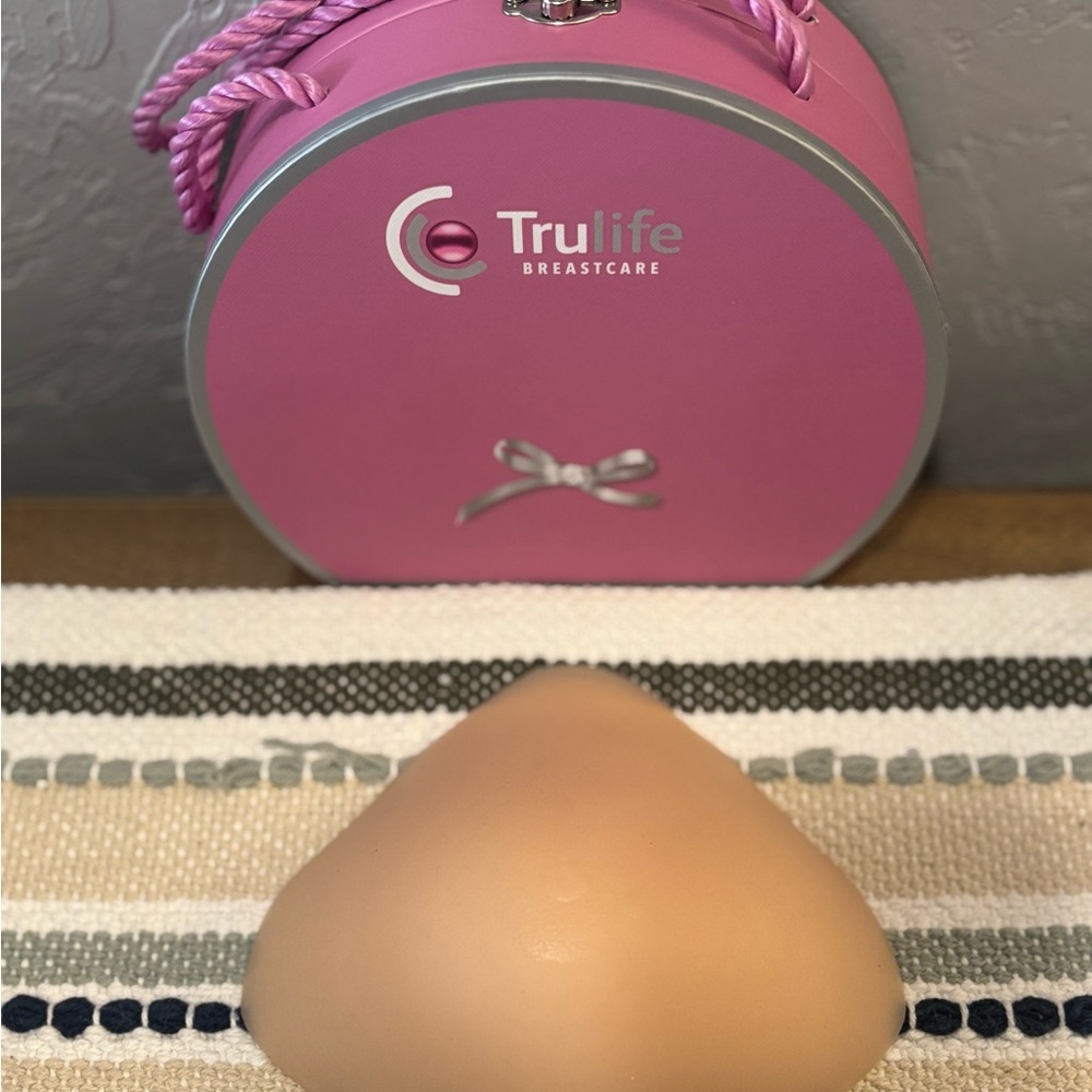 Trulife Breastcare Prosthetic with Pink Case